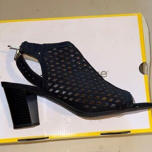 Liz Claiborne White and Yellow  Box